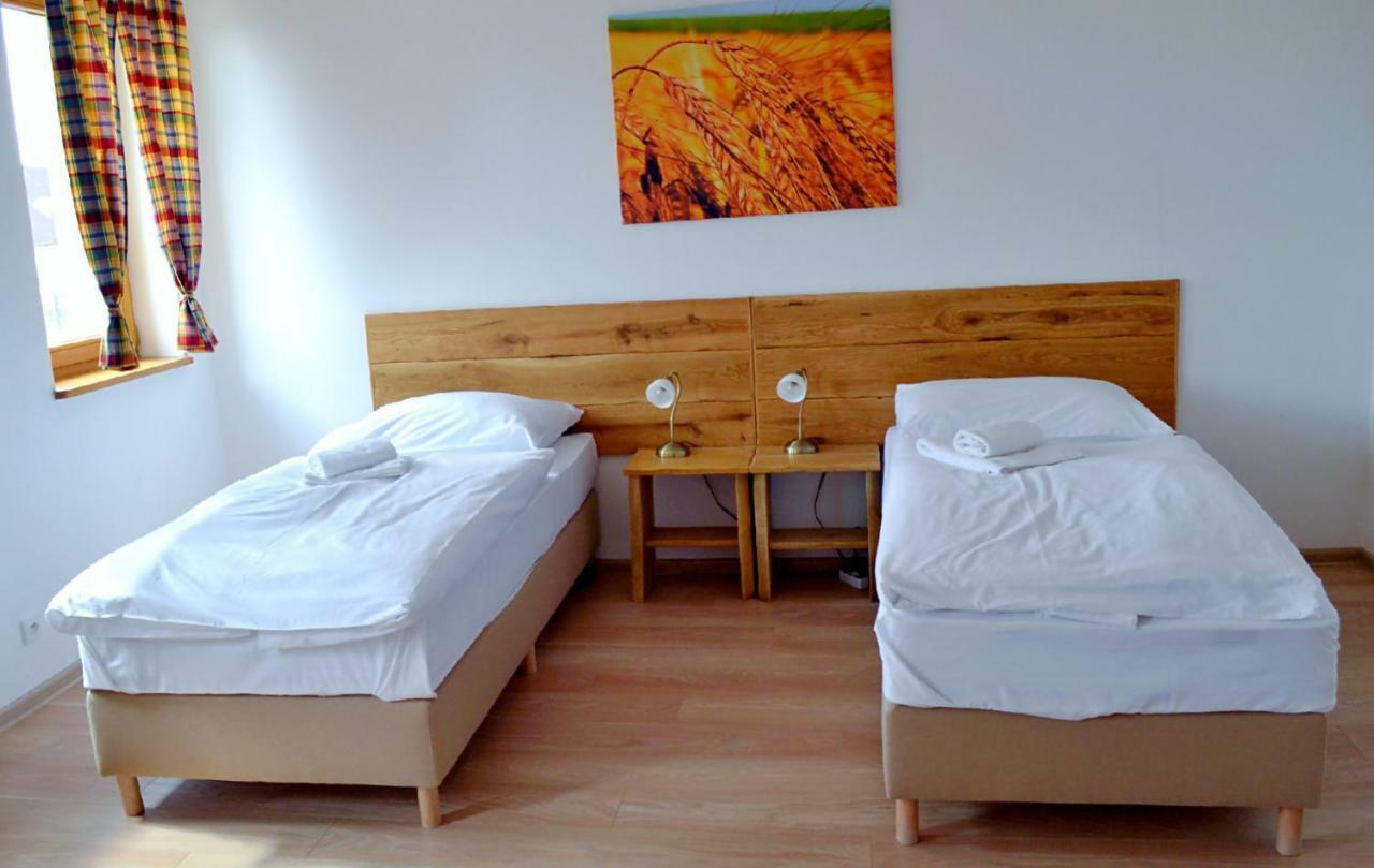 Bio Farma & Penzion Zlaty Hyl Novacany Экстерьер фото