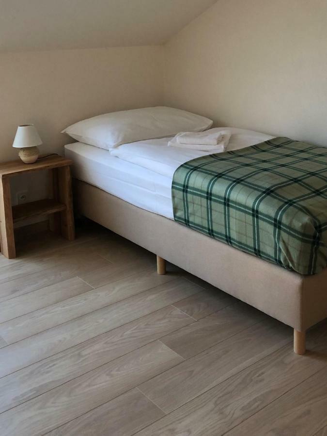 Bio Farma & Penzion Zlaty Hyl Novacany Экстерьер фото